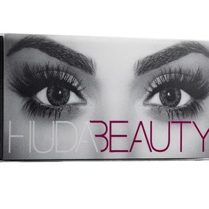 Huda Beauty Samantha #7 Classic Lashes
